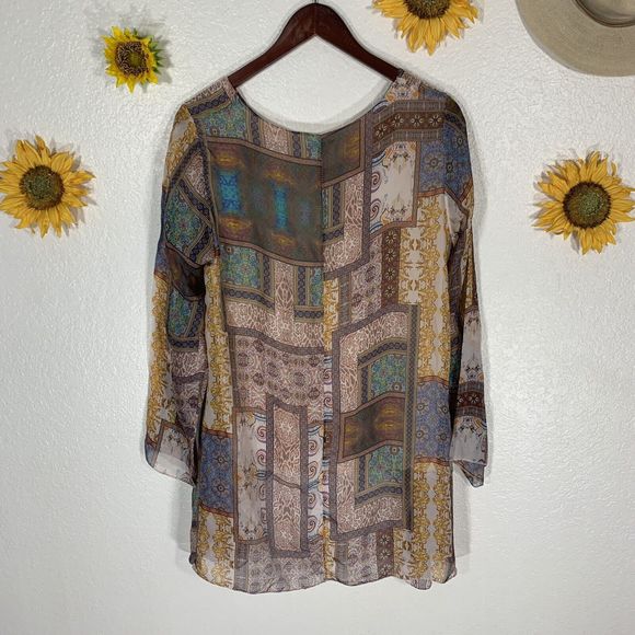 Moda Seta Italy Geometric Round Neck Sheer Flowy Top Blouse Womens Medium - Picture 13 of 13